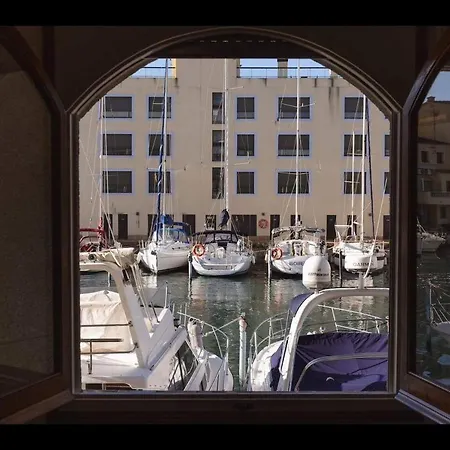 Grand Vue Sur Canal 4 Pers Wifi Apartment